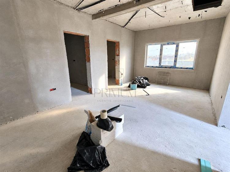 Duplex cu 3 camere cu Canalizare în Moșnița Veche