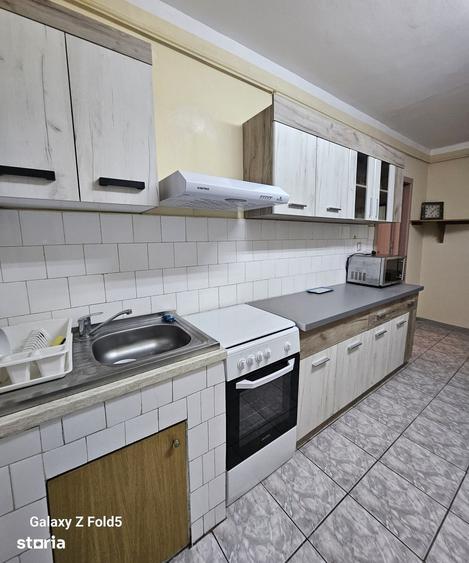 Apartament cu 2 camere semidecomandat în Nufărul