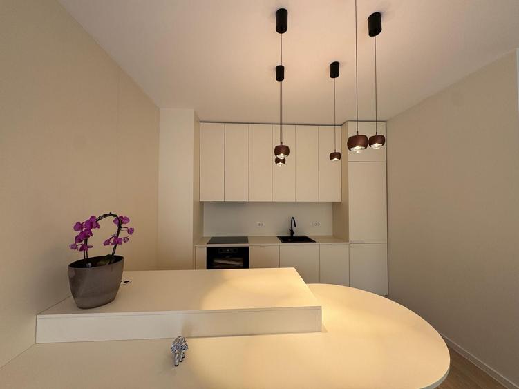 Apartament cu 2 camere decomandat în Băneasa