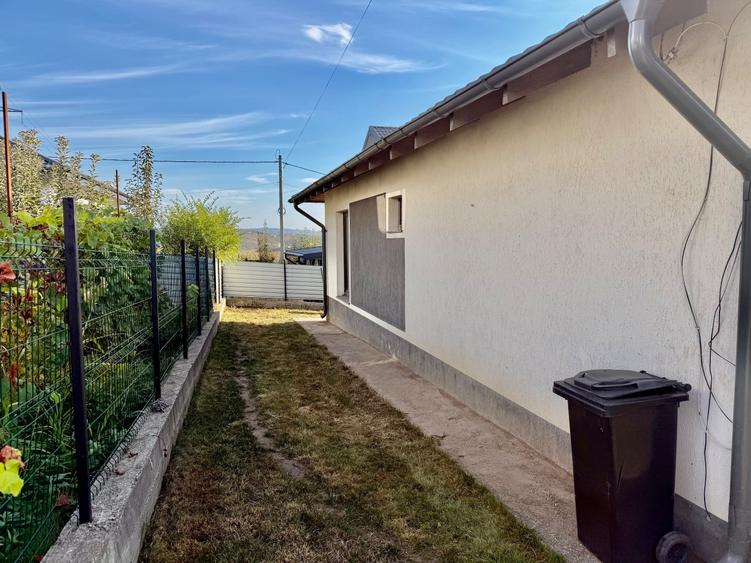 Casă cu 3 camere cu Teren 404 Mp în Miroslava