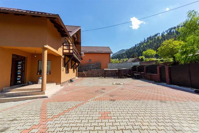 Casă individuală cu 6 camere cu Teren 804 Mp în Turcheș