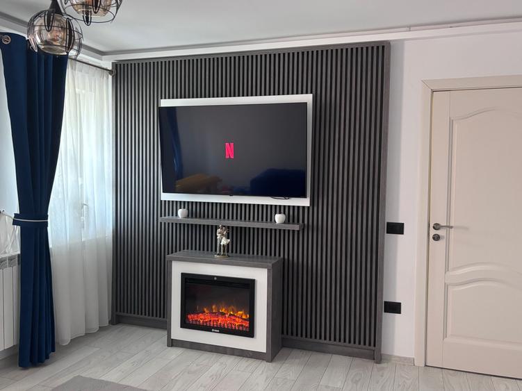 Apartament cu 3 camere decomandat în Săvinești