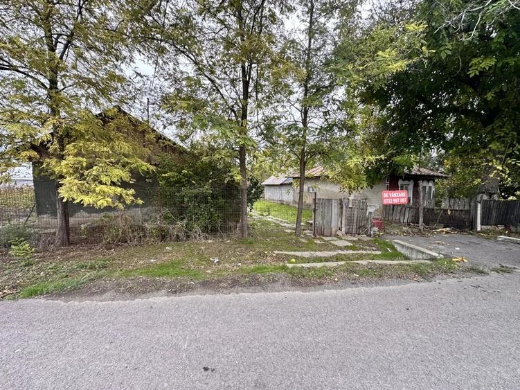 Casă cu 3 camere cu Teren 1065 Mp în Cuza Vodă