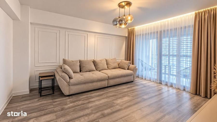 Apartament cu 3 camere decomandat în Exterior Vest