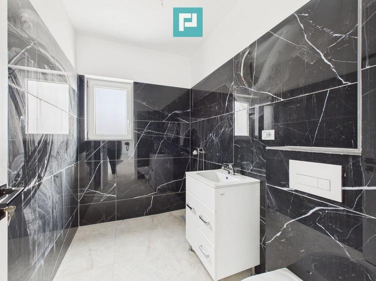 Apartament cu 3 camere semidecomandat în Grădiște