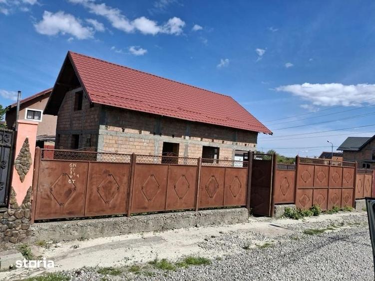 Casă cu 3 camere cu Teren 120 Mp în Central