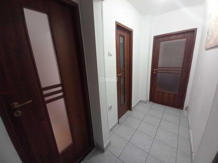 Apartament cu 3 camere de inchiriat