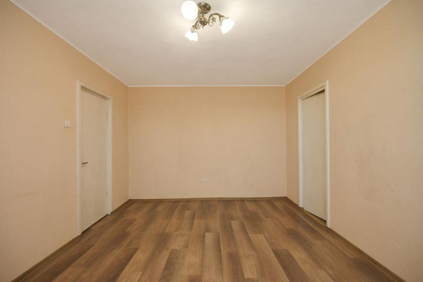 Apartament cu 2 camere semidecomandat în Teilor