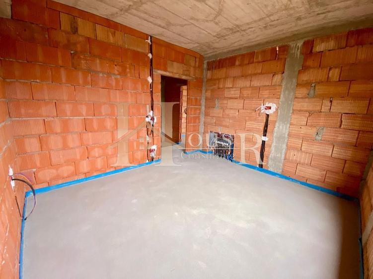 Duplex cu 4 camere cu Canalizare în Giroc