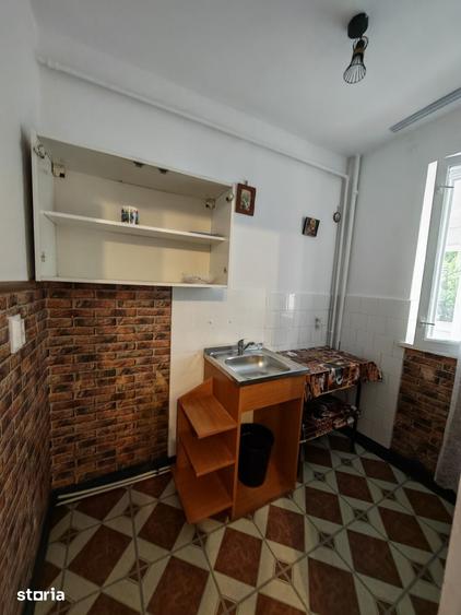 Garsonieră semidecomandată în Craiovei