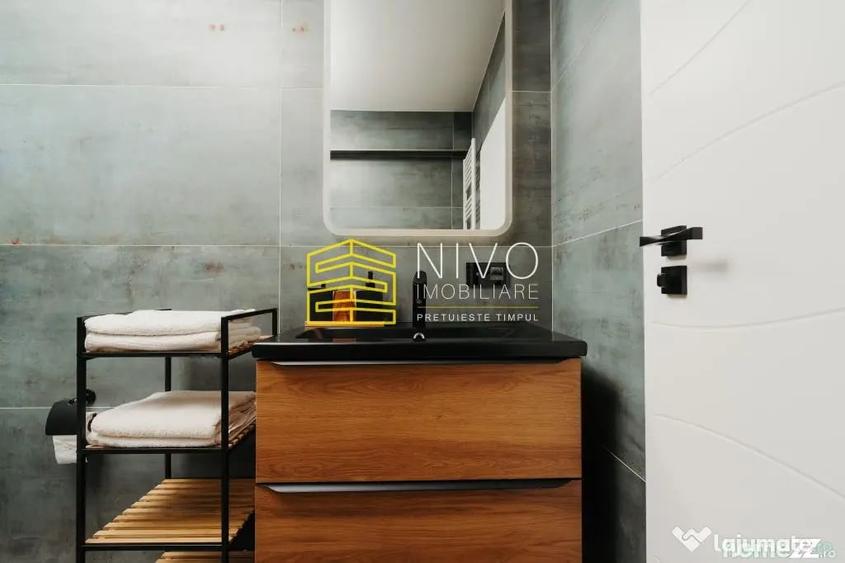 Apartament cu 3 camere semidecomandat în Livezeni