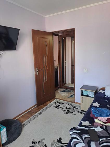 Apartament cu 2 camere semidecomandat în Viziru 1
