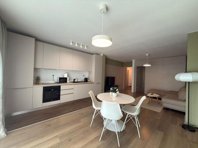 Apartament cu 2 camere decomandat în Circumvalațiunii