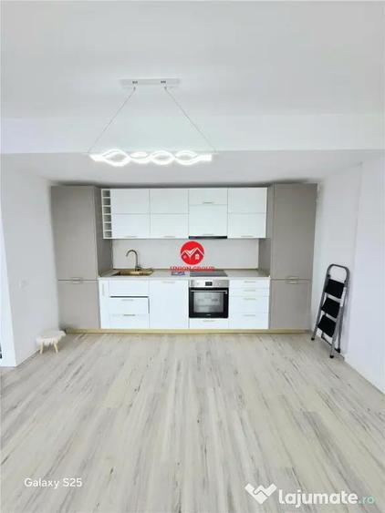 Apartament cu 3 camere decomandat în Mamaia