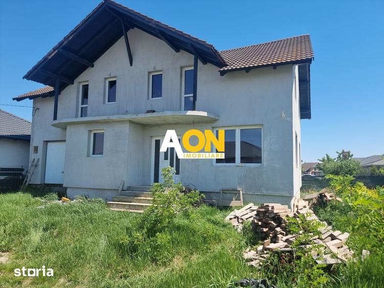 Casă cu 4 camere cu Canalizare în Tolstoi