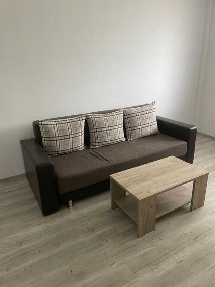Apartament cu 2 camere decomandat în Aeroport