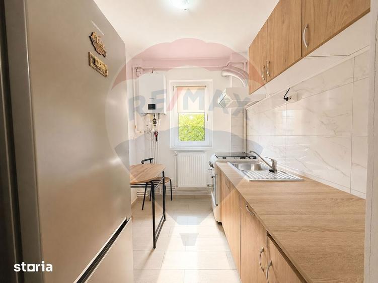 Apartament cu 2 camere semidecomandat în Cornișa