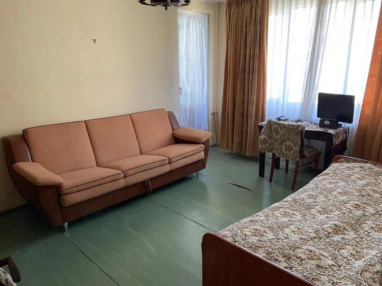 Apartament cu 2 camere nedecomandat în Obor