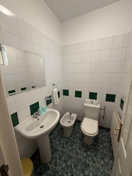 Apartament cu 2 camere semidecomandat, mobilat în Răhău