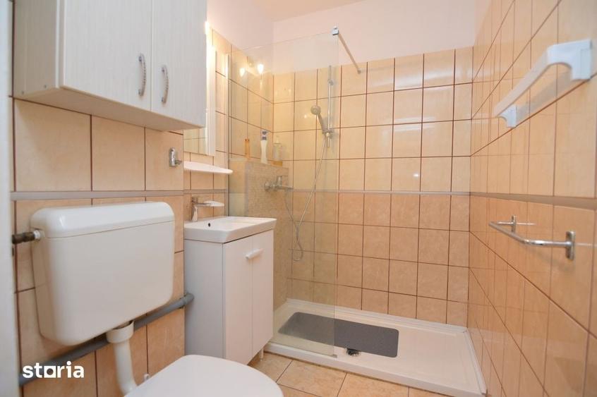 Apartament cu 2 camere decomandat în Titan