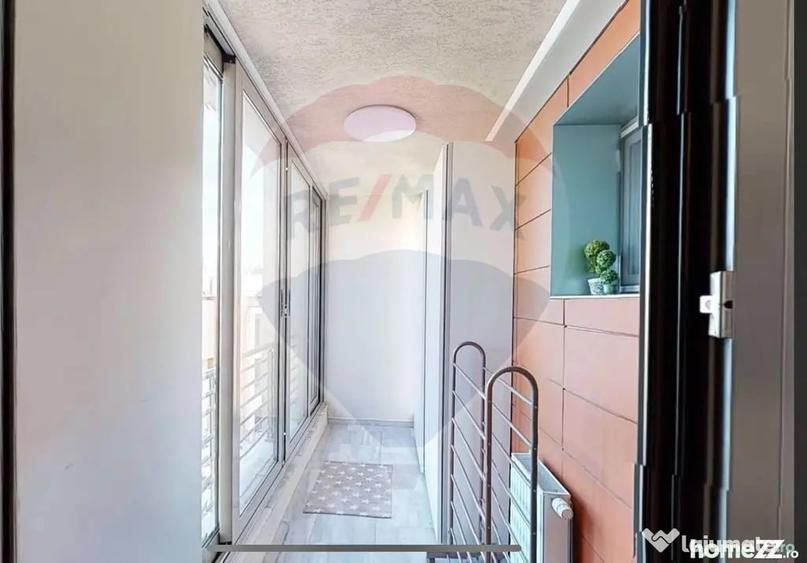 Apartament cu 3 camere semidecomandat în Sisești