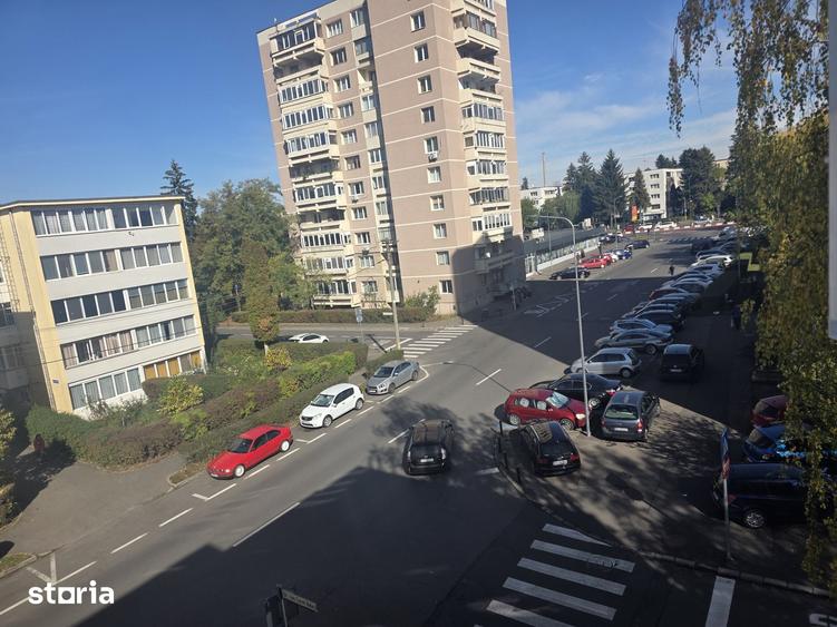 Apartament cu 2 camere decomandat în Astra