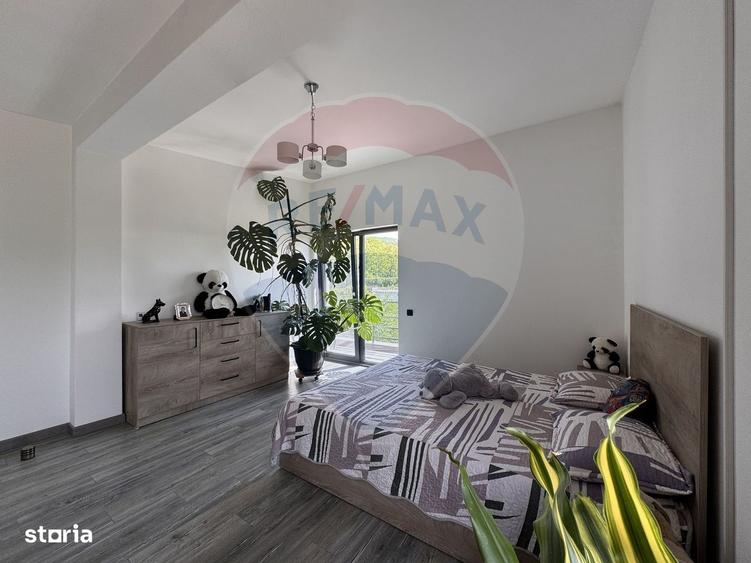Casă cu 4 camere cu Teren 671 Mp în Rădaia