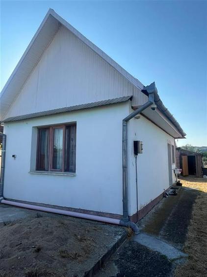 Casă individuală cu 2 camere cu Teren 2297 Mp în Fughiu