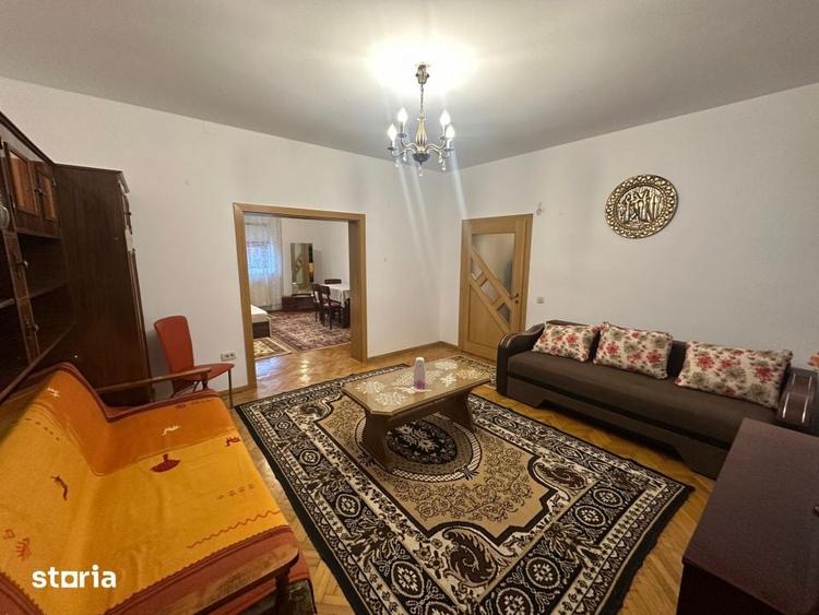 Apartament cu 3 camere în Florilor