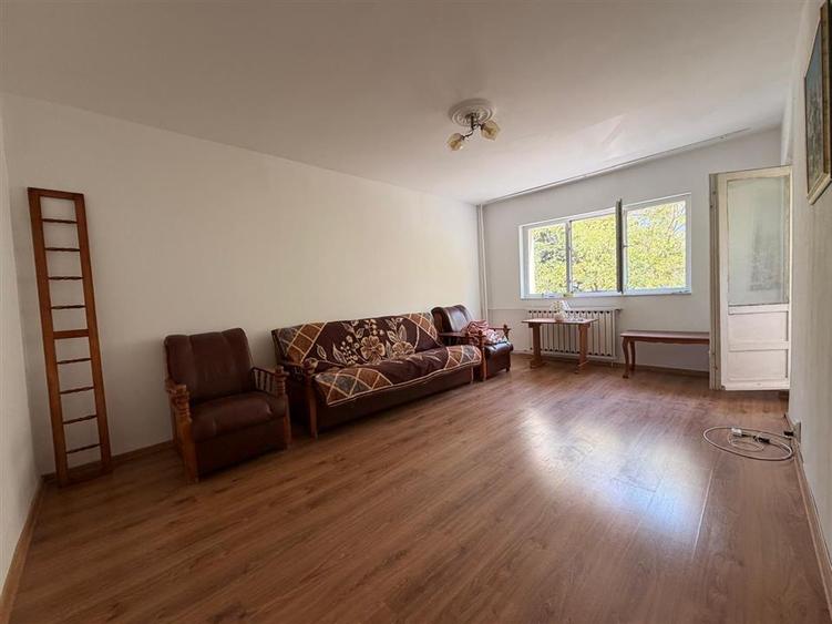 Apartament cu 2 camere decomandat, mobilat în Aviației