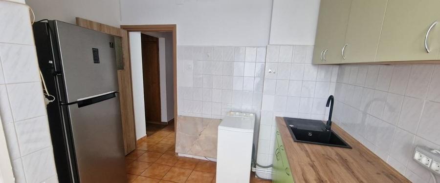 Apartament cu 2 camere decomandat în Drumul Taberei