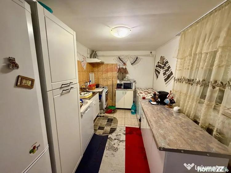 Casă cu 5 camere cu Teren 3344 Mp în Țifești