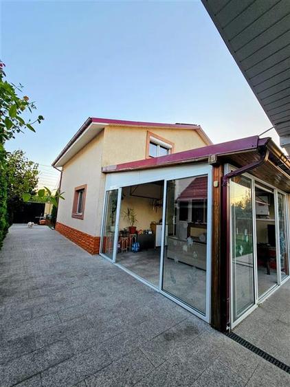 Casă individuală cu 5 camere cu Canalizare în Vărsătura