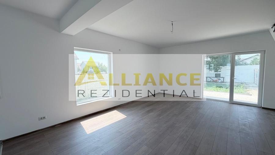 Duplex cu 4 camere cu Canalizare în Berceni