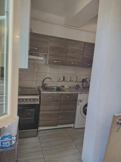 Garsonieră decomandată în Central