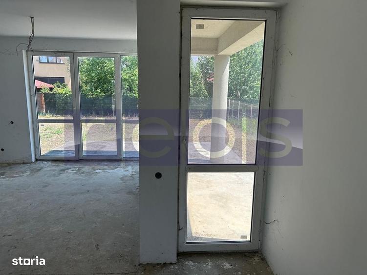 Casă cu 3 camere cu Teren 374 Mp în Băneasa
