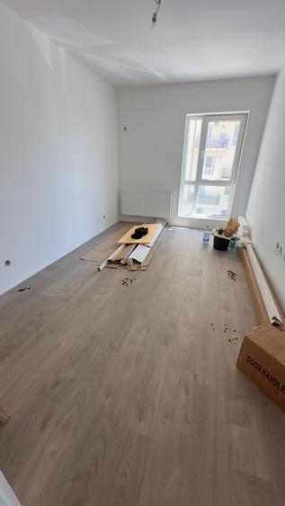 Apartament cu 3 camere decomandat în Berceni