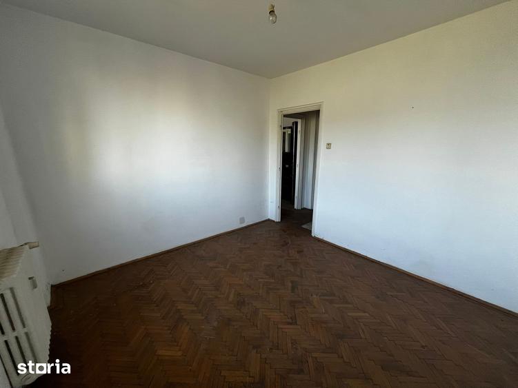 Apartament cu 2 camere semidecomandat în 1 Mai