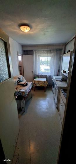 Apartament cu 2 camere decomandat în Eremia