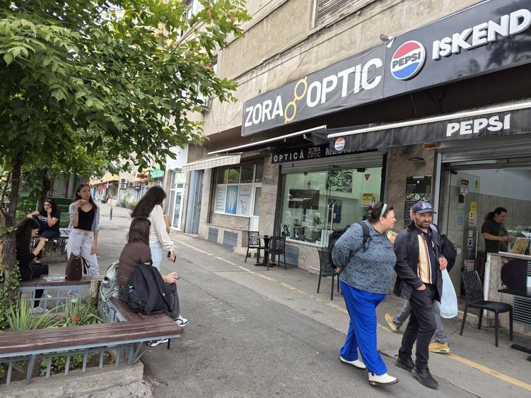 Spațiu comercial, de 44 mp, în Mihai Bravu