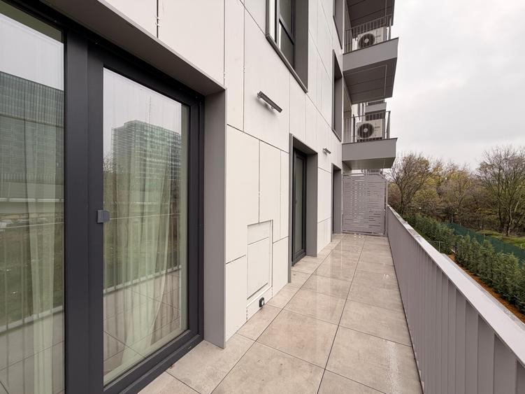 Apartament cu 3 camere, mobilat în Politehnica