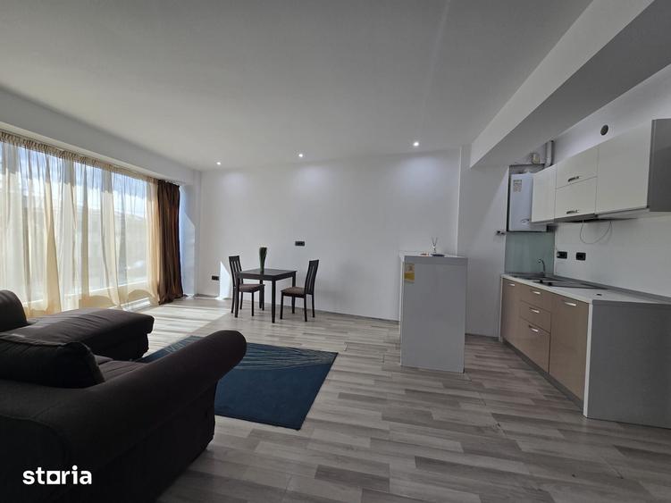 Spațiu comercial, de 210 mp, în Central