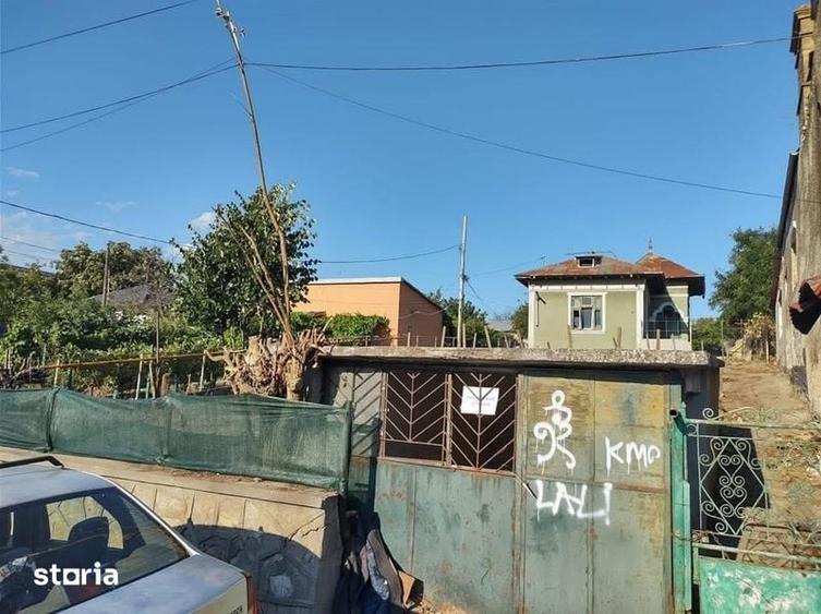 Casă cu 3 camere cu Teren 710 Mp în Central