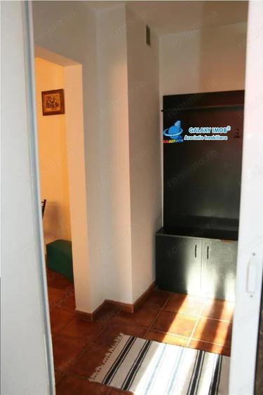 Apartament cu 3 camere semidecomandat în Drumul Taberei