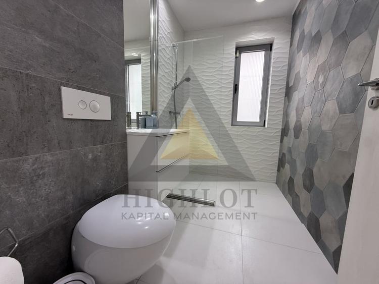 Casă individuală cu 5 camere cu Canalizare în Pipera