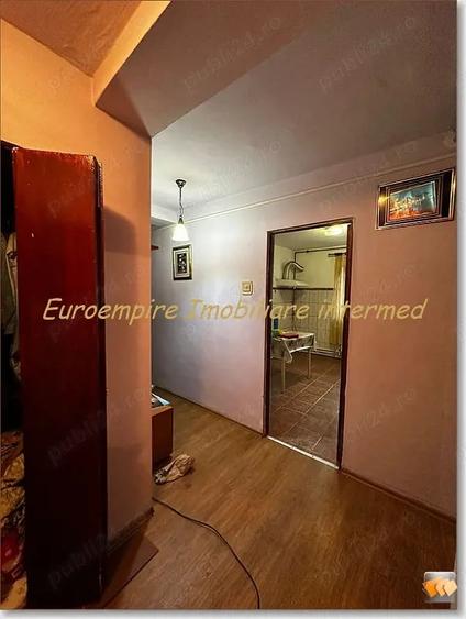 Apartament cu 2 camere decomandat în Poarta 6