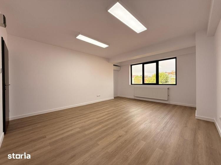 Spațiu comercial, de 22.68 mp, în Ultracentral