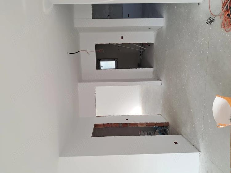 Casă cu 3 camere cu Teren 400 Mp în Horia