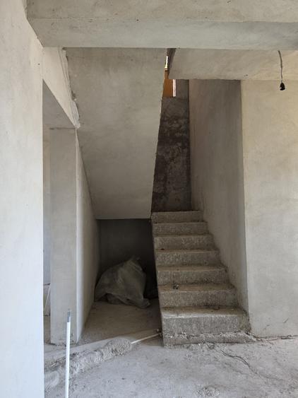 Casă cu 4 camere în Herendești