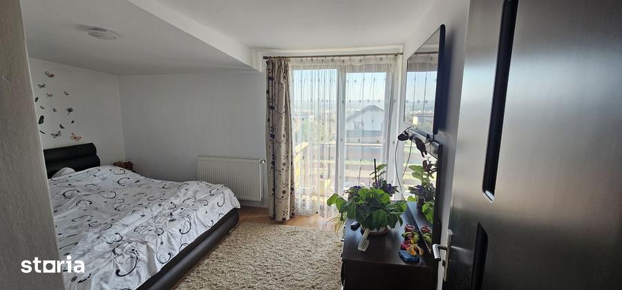 Casă cu 4 camere cu Teren 200 Mp în Cug